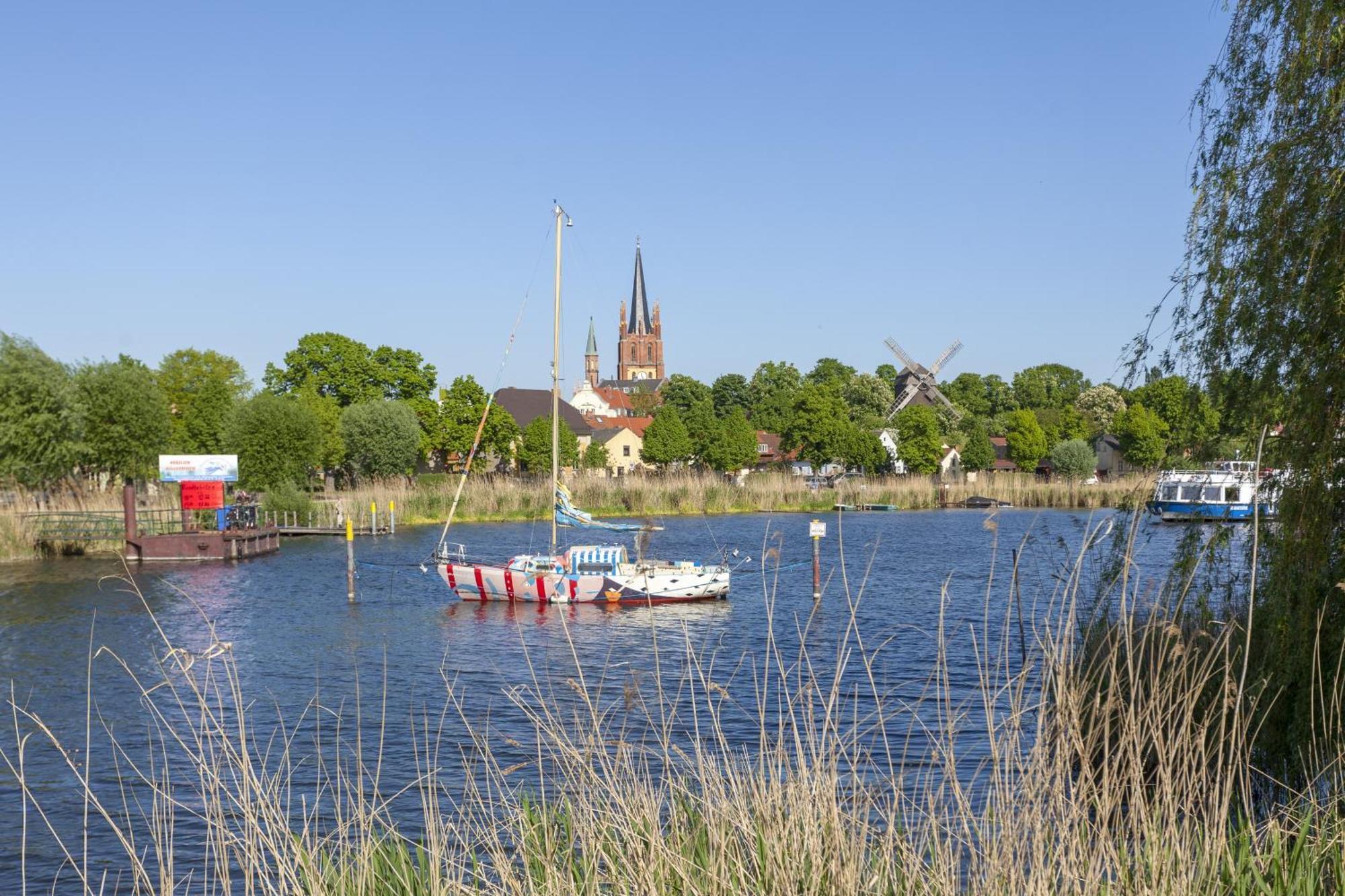 Hotel Zur Insel Werder  Exteriér fotografie