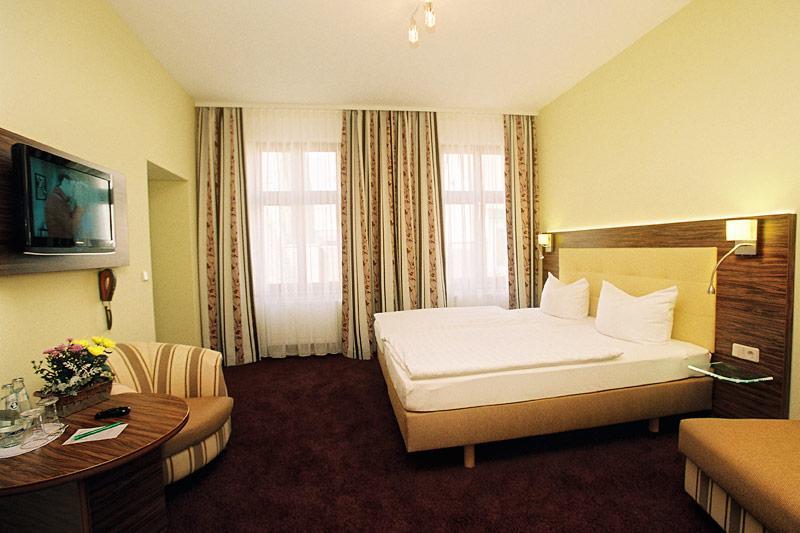 Hotel Zur Insel Werder  Pokoj fotografie