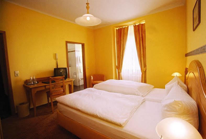 Hotel Zur Insel Werder  Exteriér fotografie